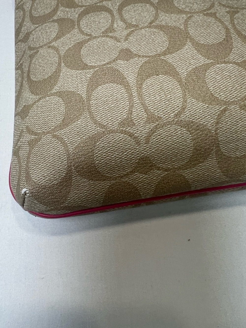 COACH C1554 - ROWAN FILE BAG IN SIGNATURE CANVAS /KHAKI/PINK CROSSBODY - Picture 4 of 12